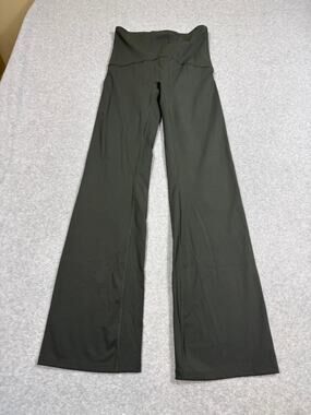 Spanx Womens Size M Green Booty Boost Flare Leggings
